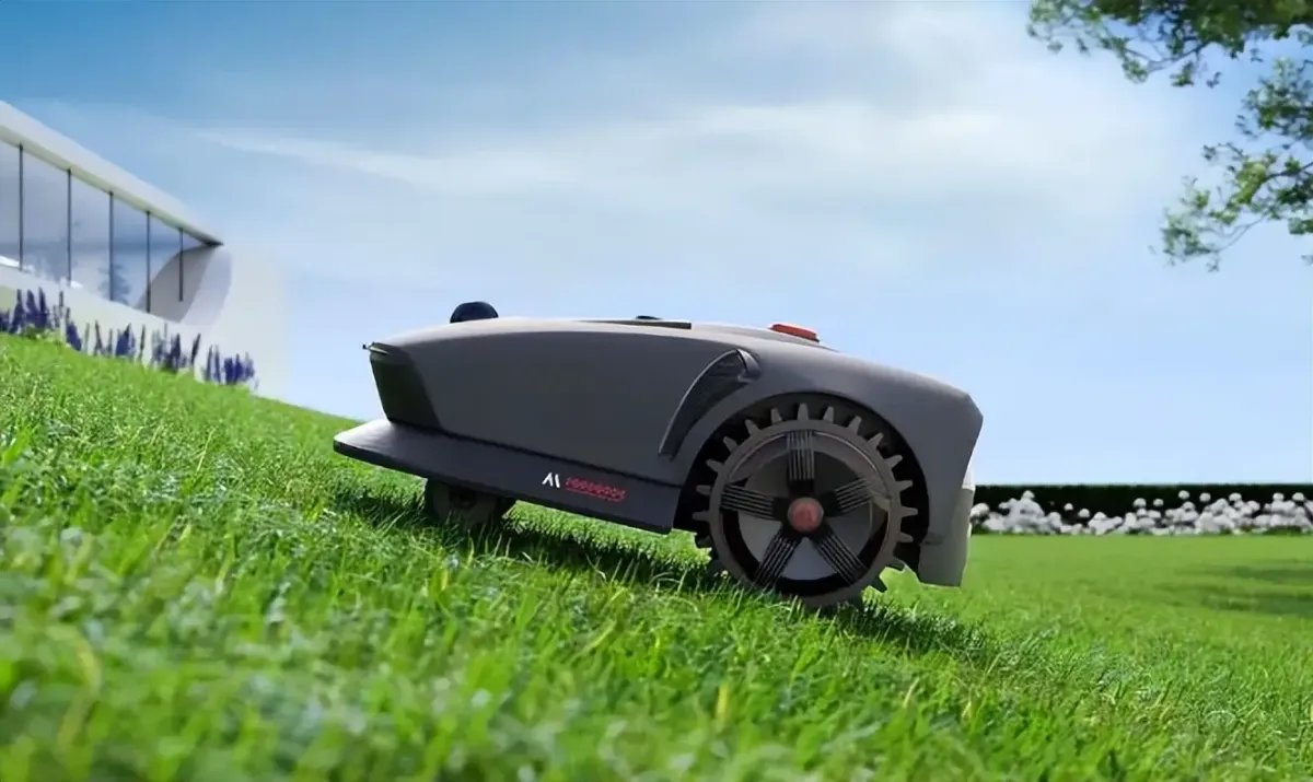 Chinese Robotic Mower Maker MOVA Bets on LiDAR Tech to Challenge RTK Dominance