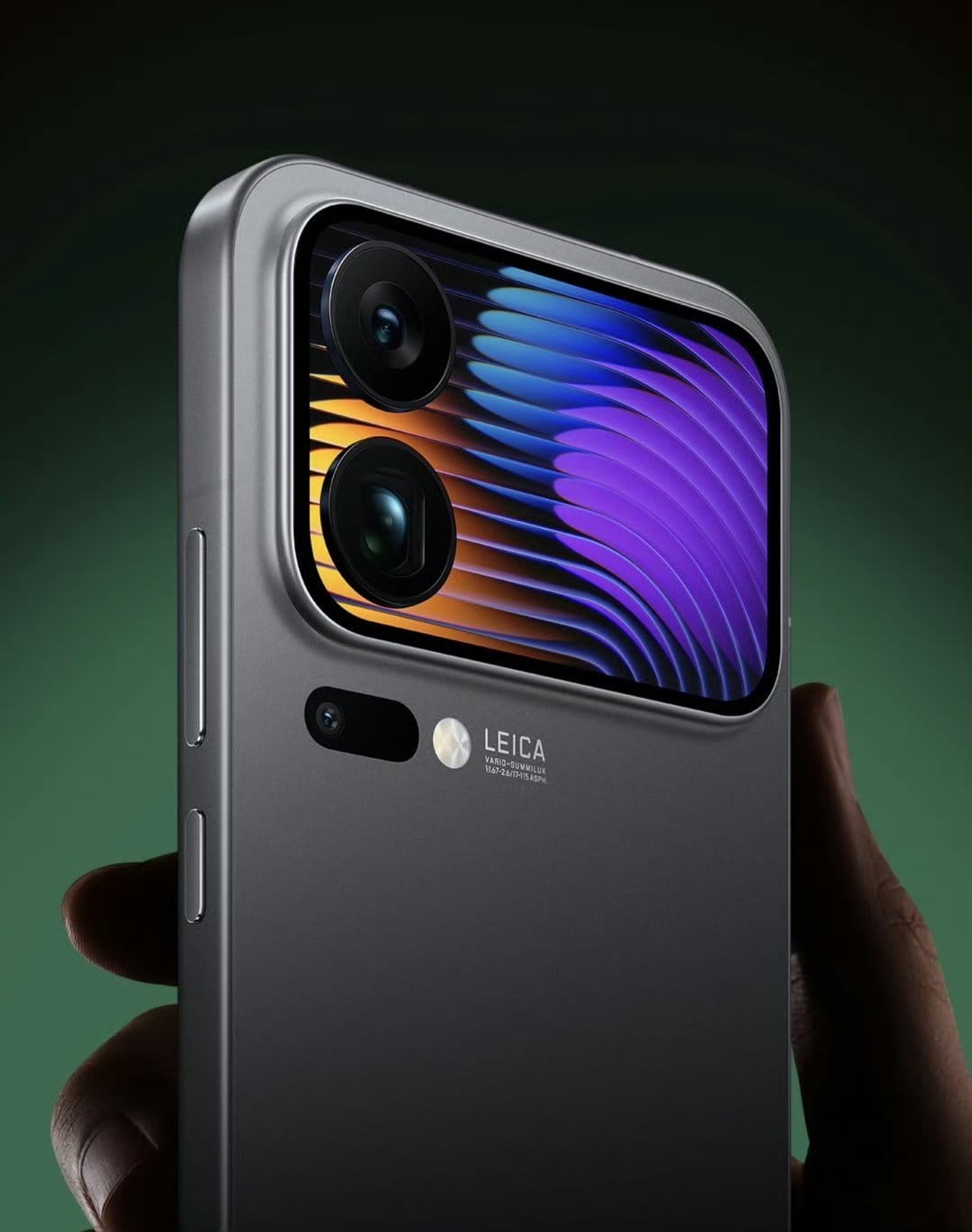 Xiaomi Bets on Rear Screen Technology to Challenge iPhone 17 in Risky High-End Strategy