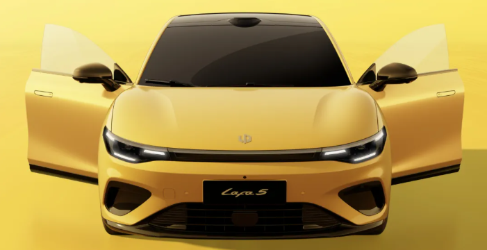 Leapmotor Targets VW’s ID.3 With New EV Lafa5 for Global Expansion