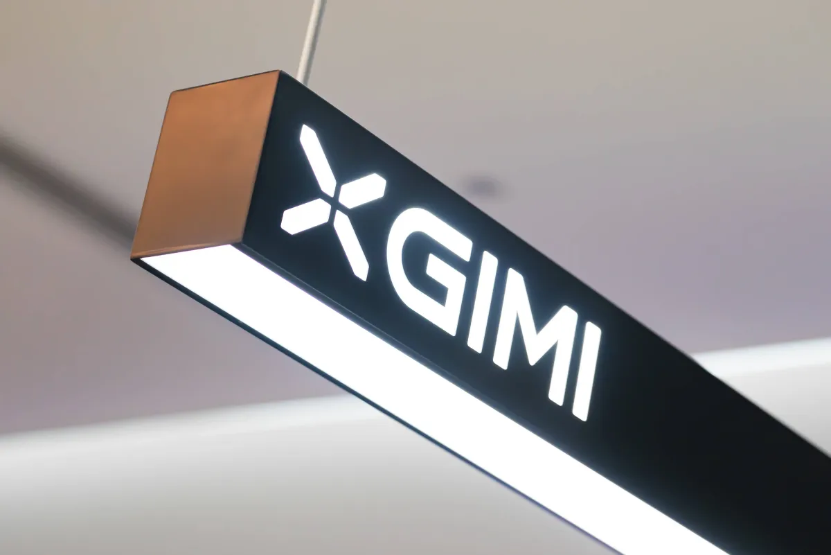 Projector Giant XGIMI's Hong Kong Listing Clouded by Shareholder Sell-Off