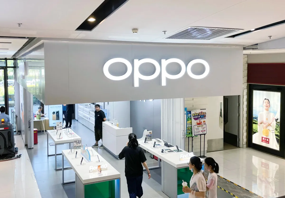 OPPO’s Premium Push Jolted by Screen Defect Backlash