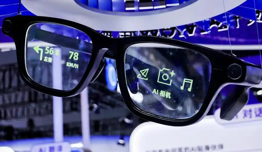Alibaba, Baidu Enter AI Glasses Race as China Market Booms