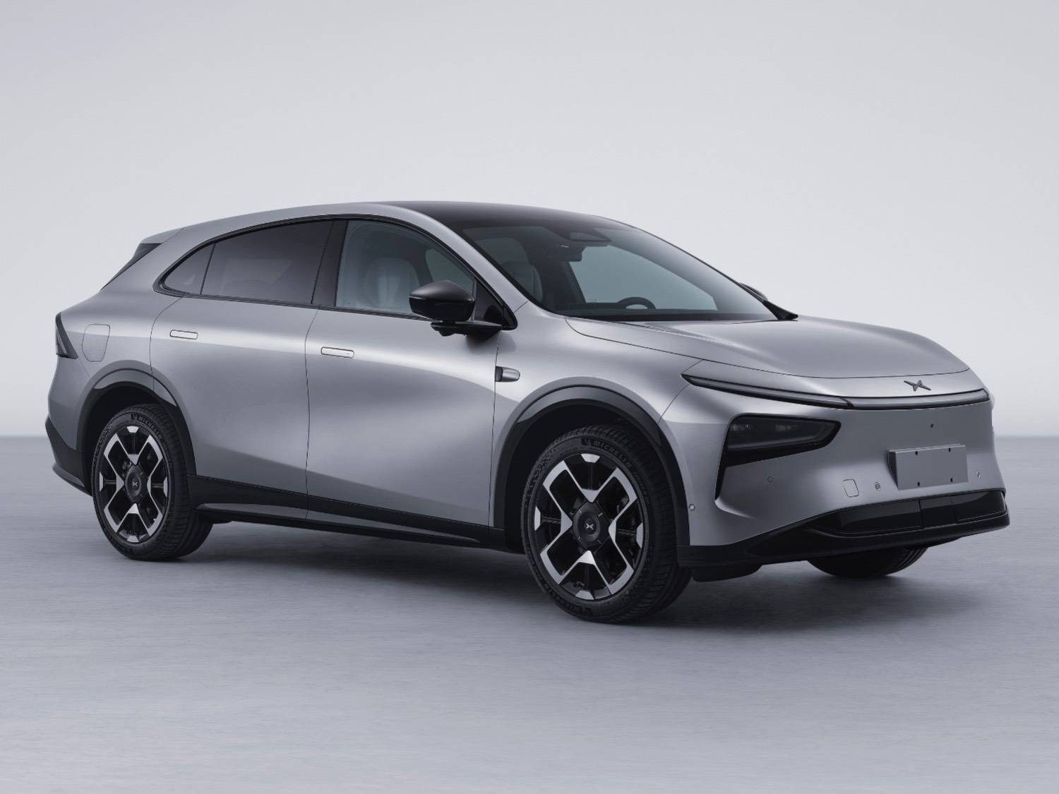 XPeng's He Xiaopeng Warns of 'More Brutal and Bloody' Auto Market Competition in 2026