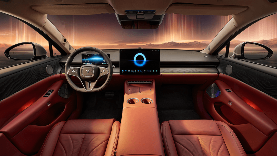 Voyah Targets Premium Hybrid Market With Huawei-Powered 800V Sedan