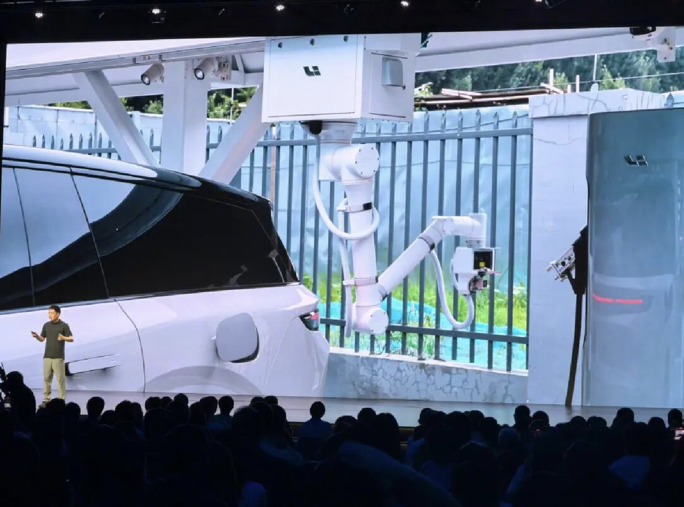 Chinese EV Makers Forge Alliance with AI to Break Through Growth Ceiling