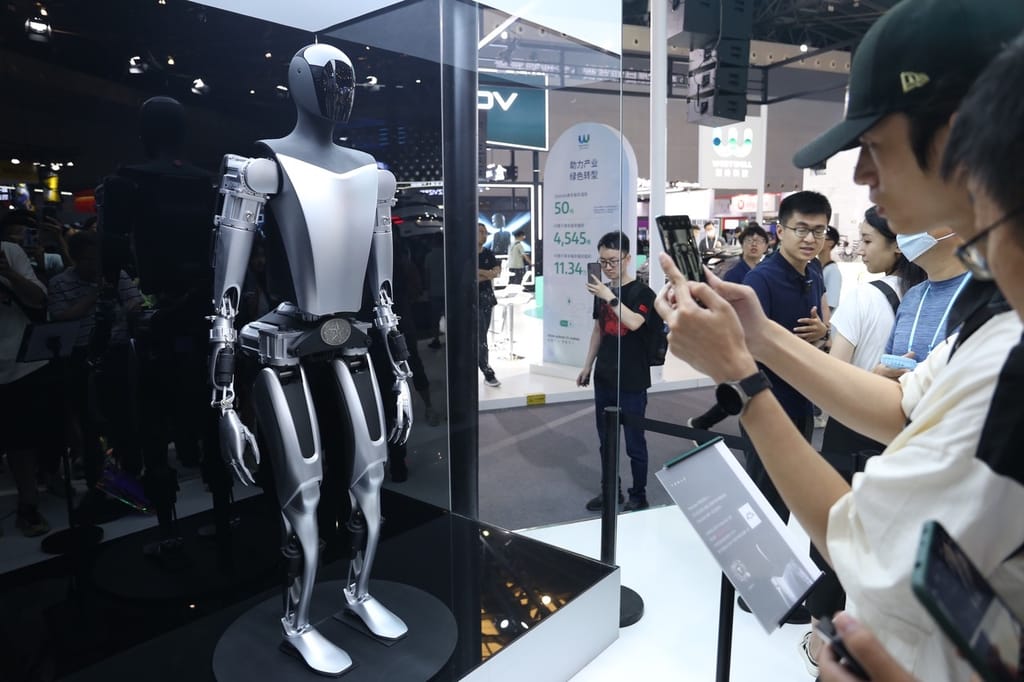 China Mobile Backs Tactile Sensor Maker Daimeng as Humanoid Robot Race Heats Up