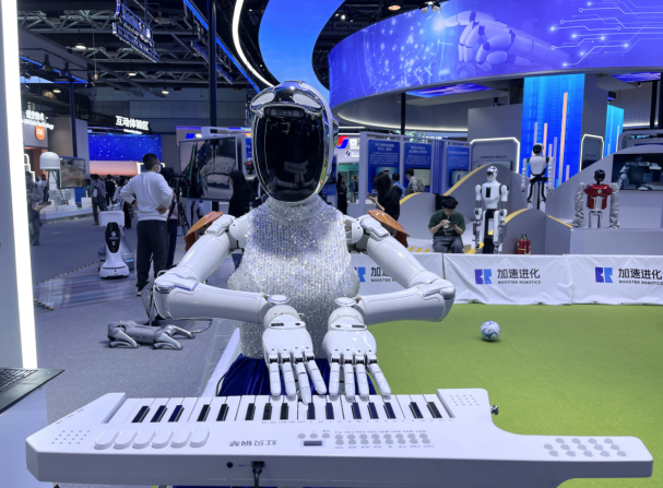 Beijing Robotics Startup Linkerbot Raises Funds to Scale Dexterous Hand Production