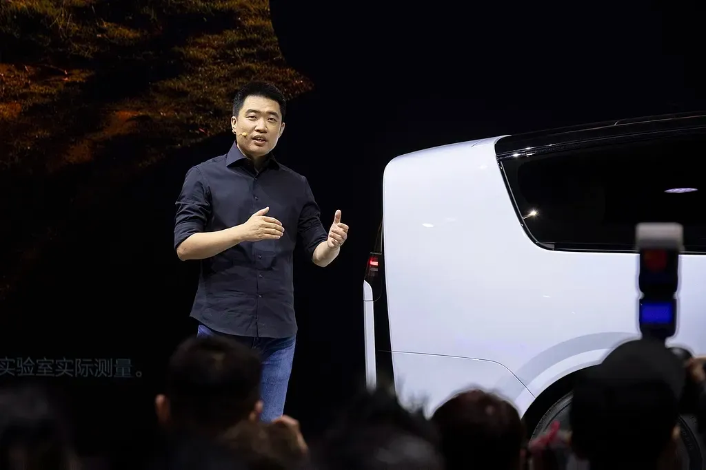 Li Auto Targets 550,000 Deliveries in 2026 with Renewed Extended-Range Focus