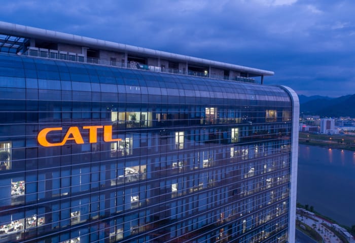 China’s Lithium Material Giants Halt Output in Pricing Standoff with CATL as Costs Surge
