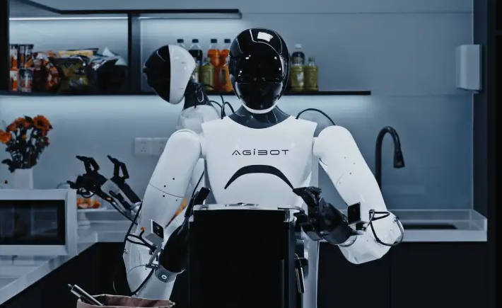Agibot Targets $14.5B Revenue by 2030, Pivots to RaaS Model