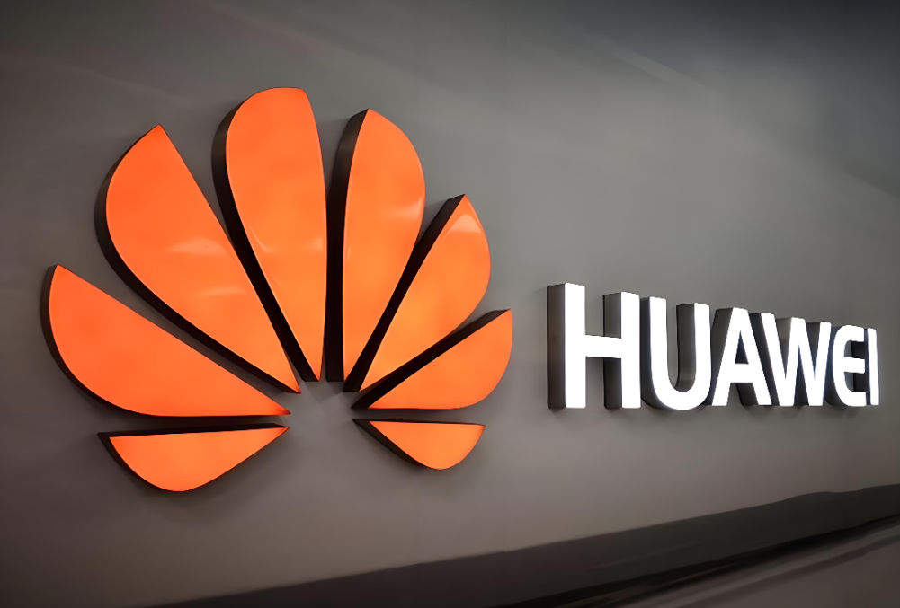 What Is the Tau (τ) Scaling Law? Understanding Huawei's Alternative to Moore's Law