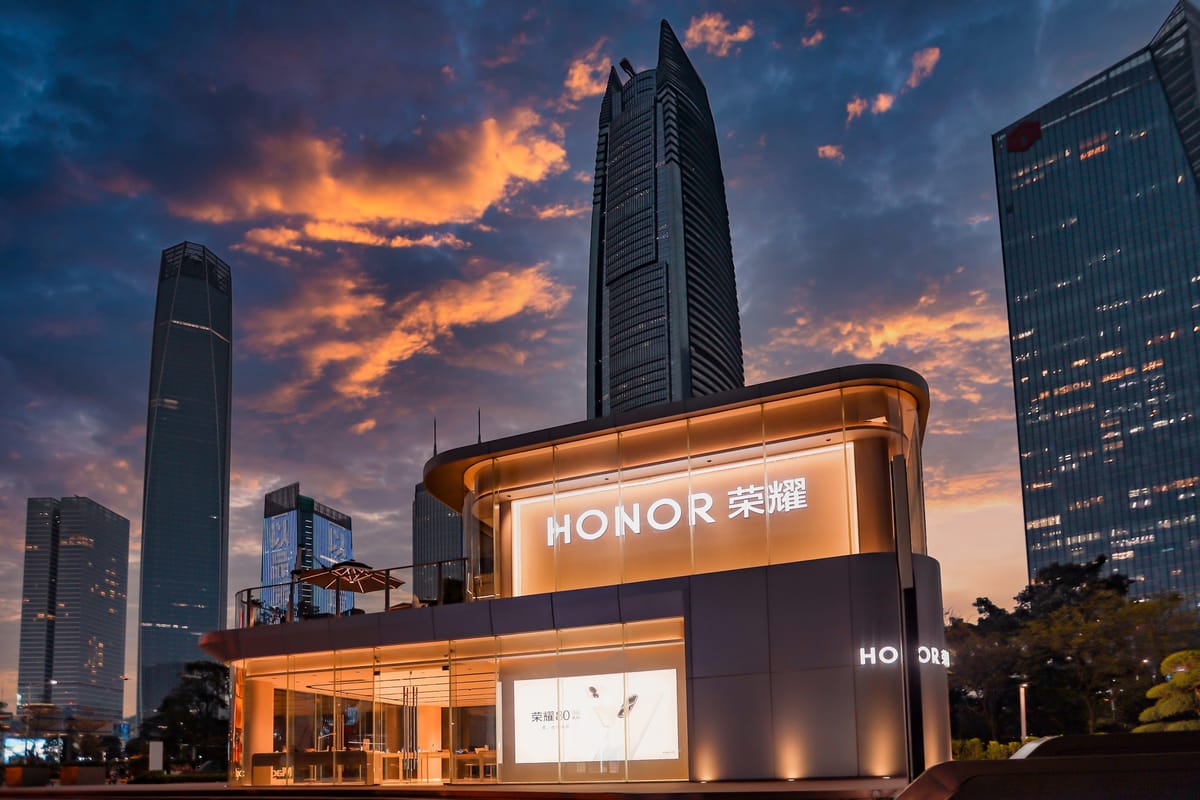 Honor's Comeback Depends on Winning China's Channel War
