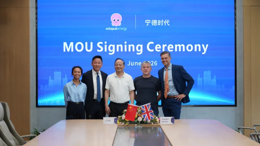 CATL Partners With Octopus Energy to Build UK Heavy-Truck Battery-Swap Network