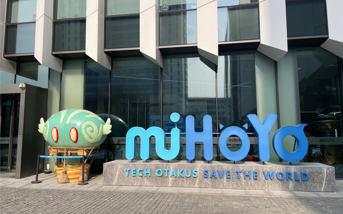 China’s Mobile Gaming Surges as MiHoYo Jumps 71% and Publishers Capture 42.6% of Revenue