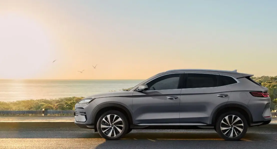BYD Pivots to Premium Strategy Amid 2026 EV Contraction